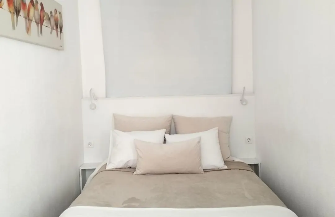 Bird'S Nest Lisbon Apartment-1