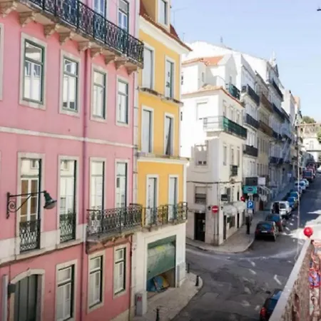Bird'S Nest Lisbon Apartment-2